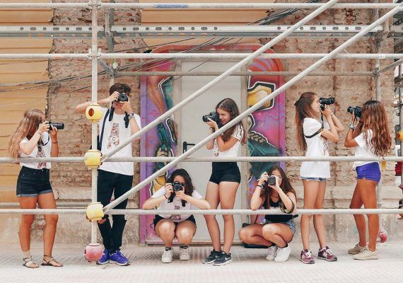 Campamento de verano sobre fotografía para adolescentes con el centro APERTURA (Málaga)