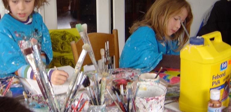 ¿Y si te sale artista? Clases de dibujo, pintura y arte para niñas y niños en Málaga