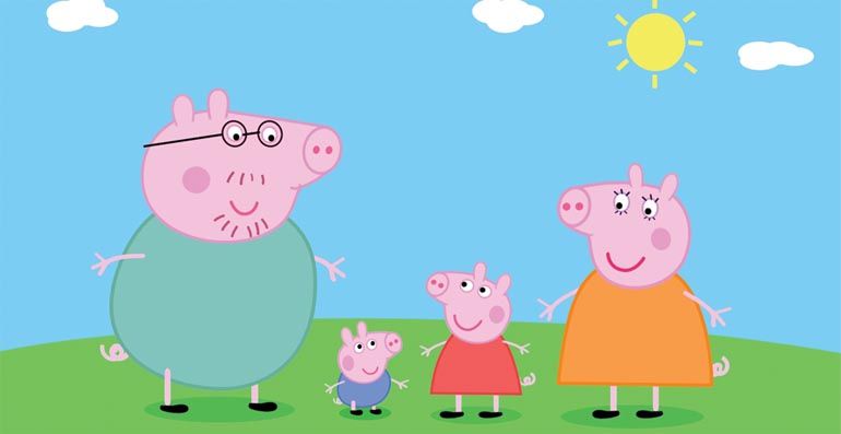 Peppa Pig saluda a los niños este viernes en El Corte Inglés de Mijas