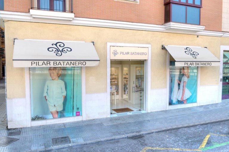 Nueva colección de moda infantil y especial comuniones en la tienda Pilar Batanero de Málaga