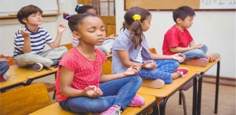 Taller de mindfulness infantil en Benalmádena para educadores y padres