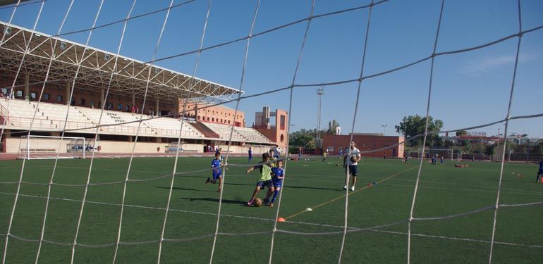 Fútbol e inglés para niños con la Escuela de Fútbol del Chelsea FC en Málaga