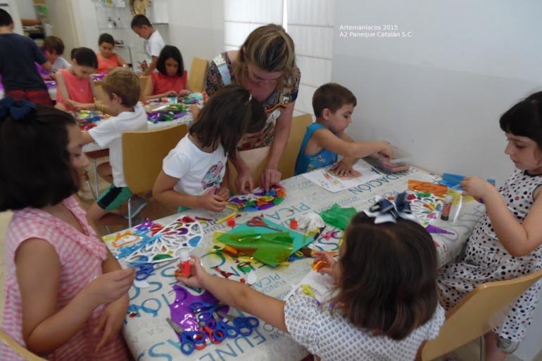 Escuela de artes plásticas para niños los martes en Málaga