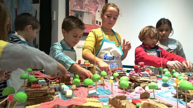 El campamento de verano para niños más completo de Málaga con arquitectura, cocina, robótica y surf