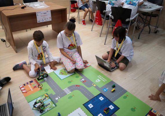 Verano tecnológico para niños y jóvenes con los campamentos de Stemxion en Málaga y Fuengirola