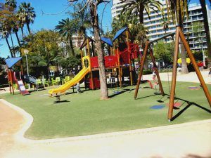 Parque infantil paseo del parque Málaga