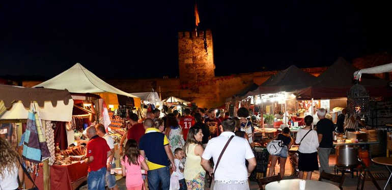 Mercado Medieval con actividades para niños en el Castillo Sohail de Fuengirola