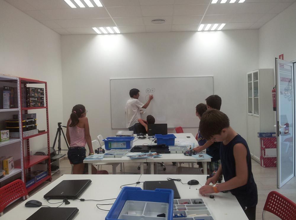 Robótica, animación digital y matemáticas en las extraescolares de Yoitec Málaga