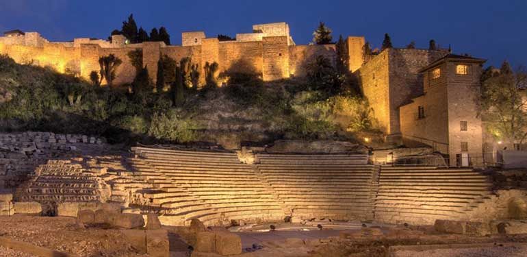 Talleres gratis de historia y arqueología infantil en diciembre en el Teatro Romano de Málaga