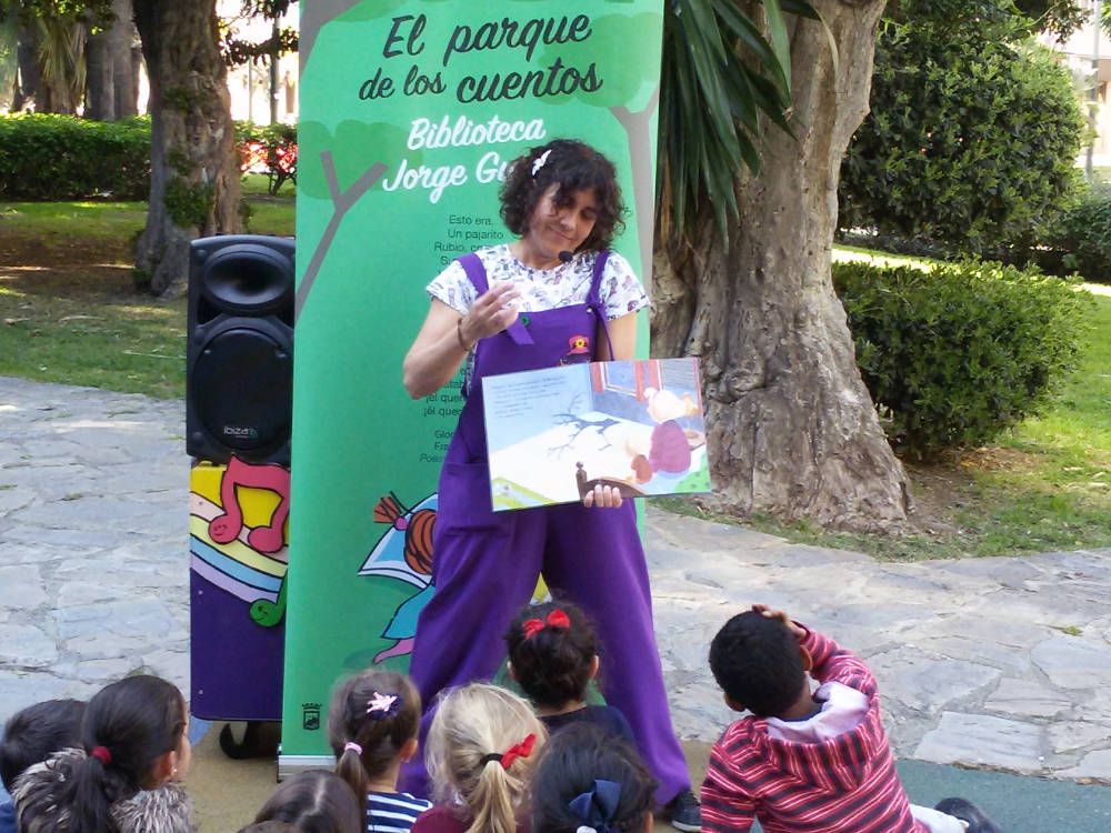 Cuentacuentos gratis para niños en parques de Málaga