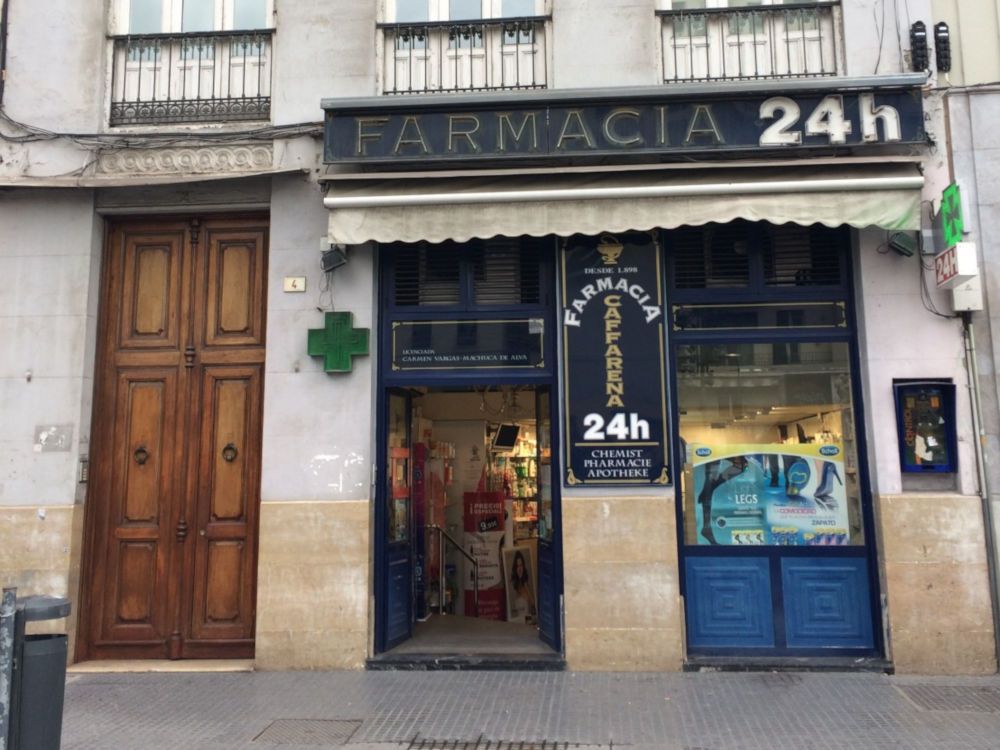 Farmacias de guardia en Málaga, 24 horas y horario ampliado para una urgencia con tus peques