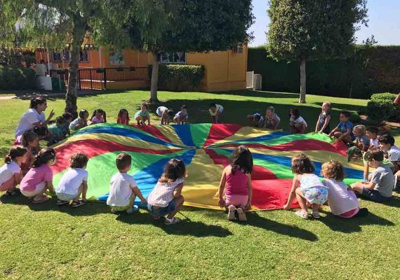 Campamento infantil de Deportae para Semana Santa en La Cala del Moral (Málaga)