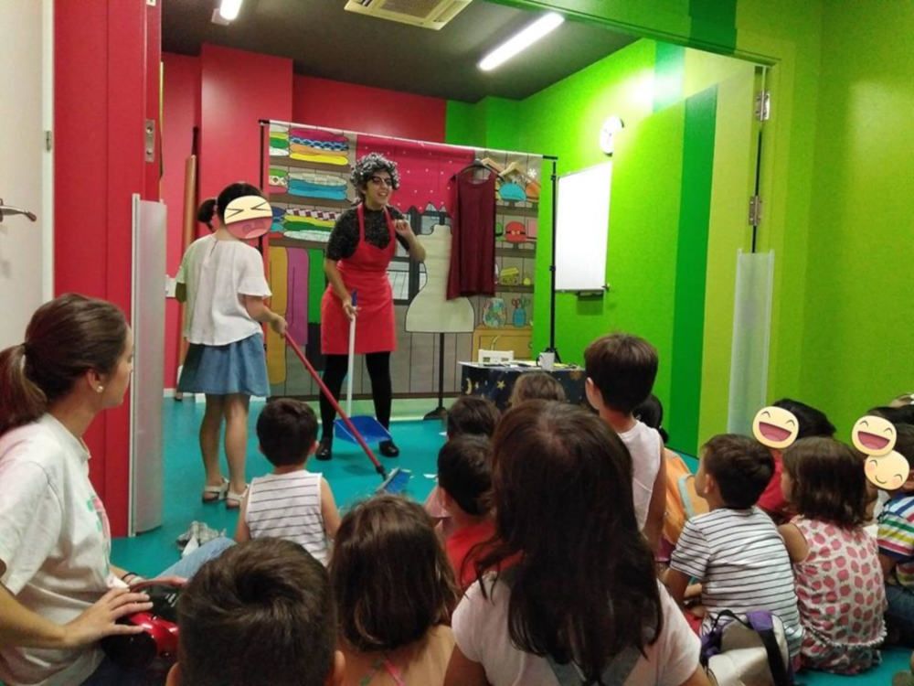 Cuentacuentos gratis en inglés para niños con Kids&Us en Las Chapas (Málaga)