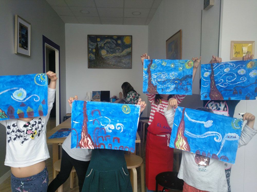 Campamento de verano para niños sobre arte y pintura en Torremolinos