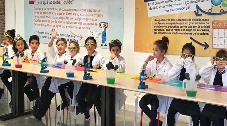 Campus de ciencia para niños en Málaga