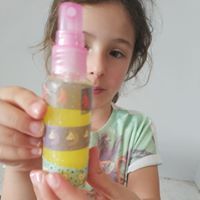 Manualidades infantiles con Saturna: cómo fabricar un perfume