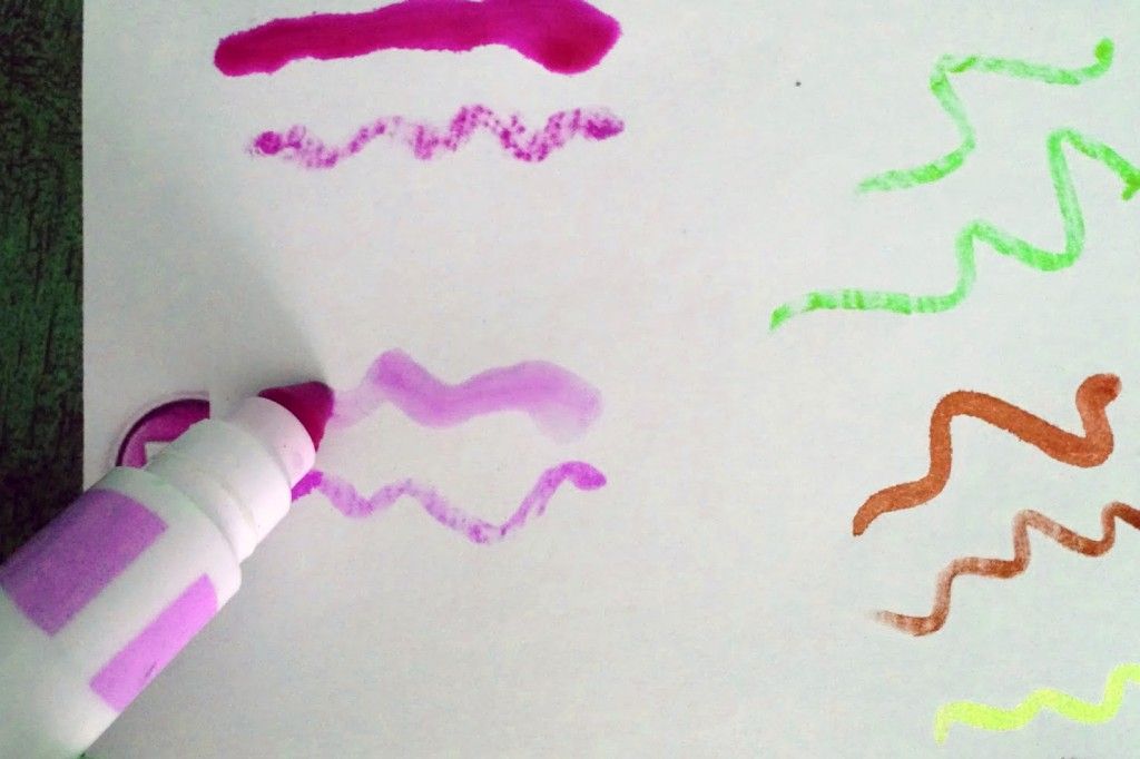 Manualidades para niños: cómo recuperar los rotuladores secos y pintar un dibujo escondido