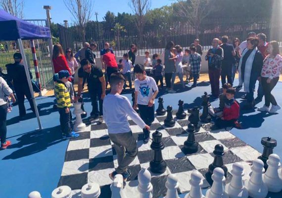 Jornada gratis de juegos en familia en el Parque del Oeste de Málaga