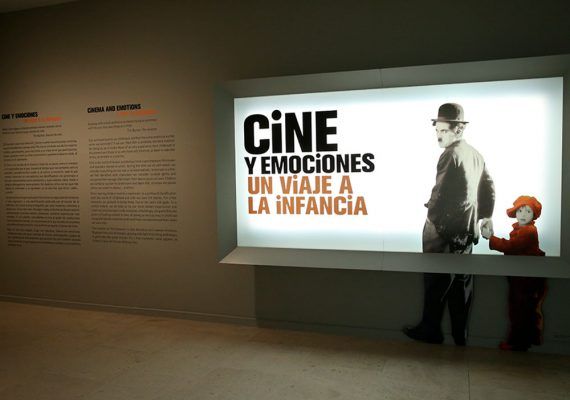 Exposición gratis para visitar en familia en Málaga: ‘Cine y emociones: un viaje a la infancia’