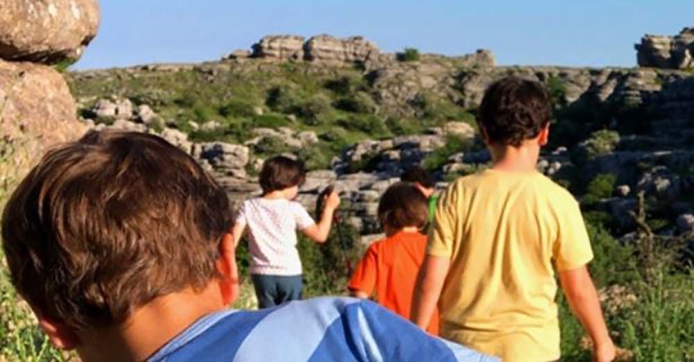 El Torcal de Antequera ofrece este verano visitas guiadas personalizadas para familias con niños