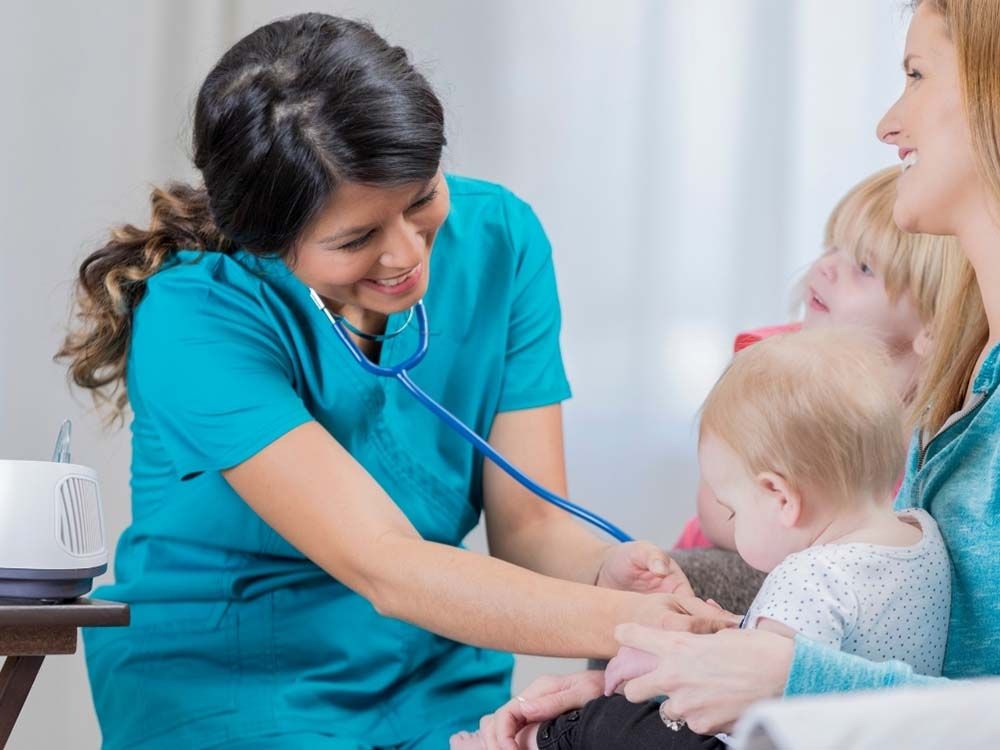 Enfermería pediátrica: profesión fundamental para la salud de los peques