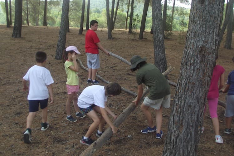 ArqueoEduca en su campamento de verano 2023 en Málaga para niñas y niños de 5 a 12 años tiene preparado mucha diversión al aire libre con un montón de actividades sobre arqueología y naturaleza durante los meses de julio, agosto y septiembre. En este último mes el campamento tendrá lugar entre los días 4 y 8.