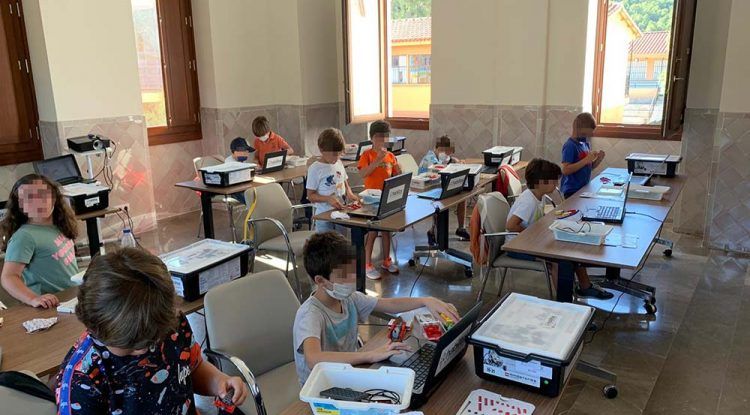 Campamento de verano en Málaga sobre robótica con Habilitas Educación