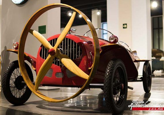 Visita en familia el Museo Automovilístico de Málaga y escucha el motor de algunos de sus coches