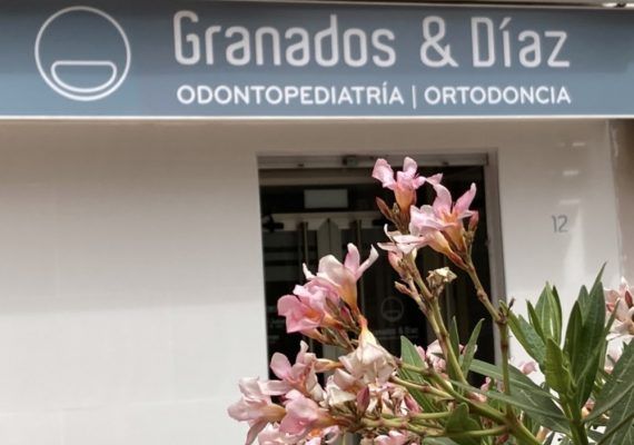 Clínica dental para niños y adolescentes en Málaga Granados & Díaz