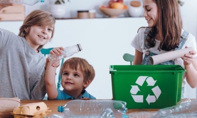 Cómo enseñar a tus peques a reciclar y reutilizar los residuos de casa